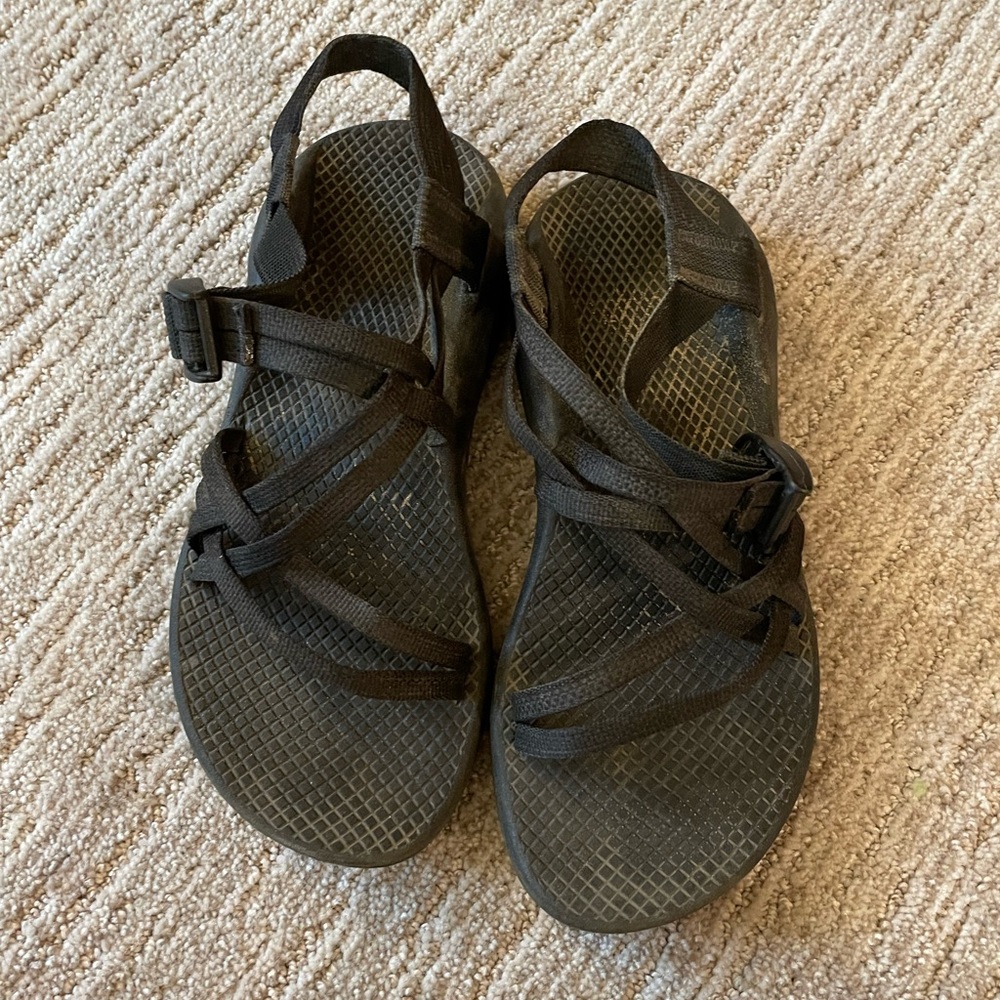 Womens size 7 chacos